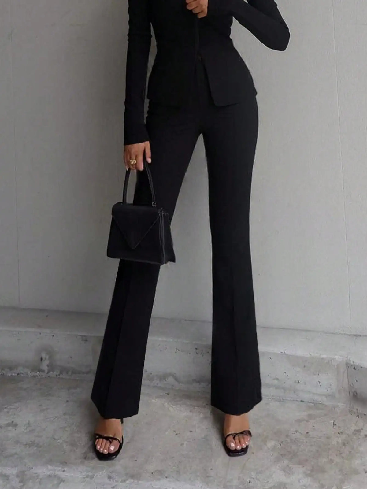 Ladies' solid color black