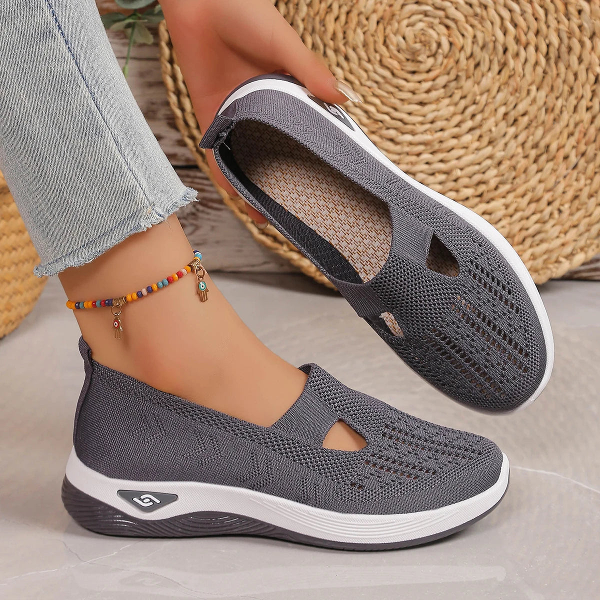 Women's shoes Solid Color Breathable Sneakers