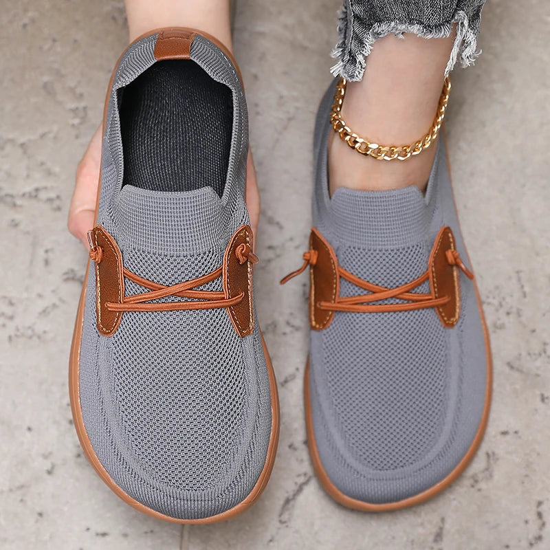 Women' Simple Wide Footed Sneakers