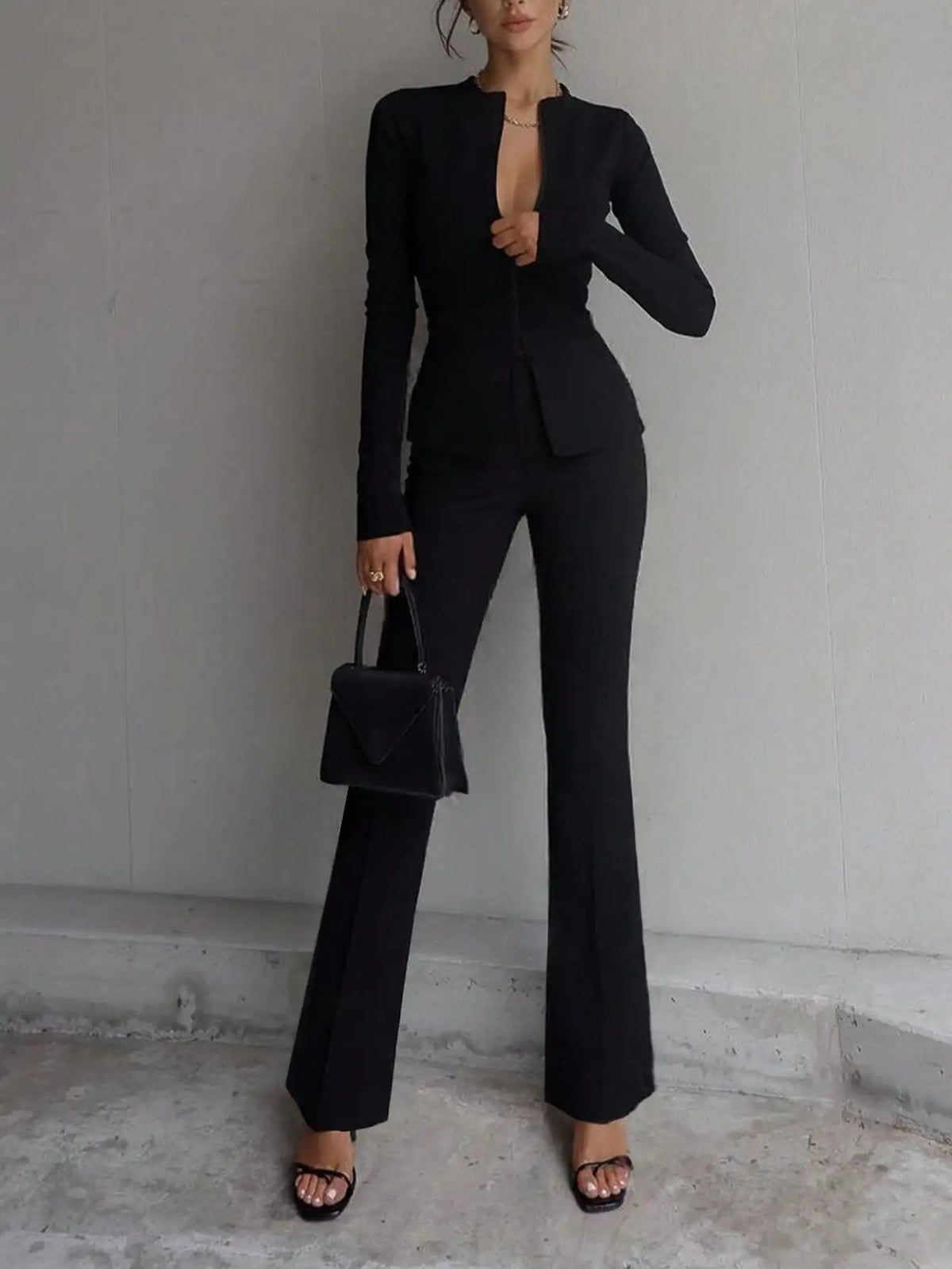 Ladies' solid color black